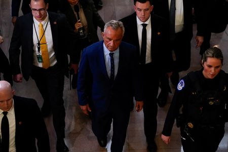 tagreuters.com2024binary_LYNXMPEKBF0UO-VIEWIMAGE